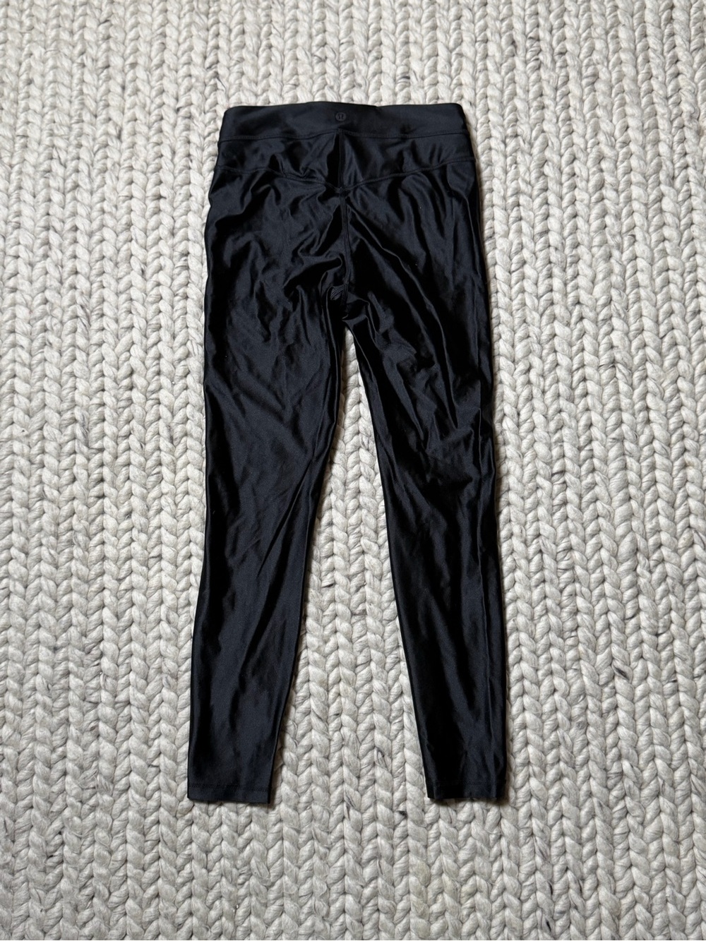 LULULEMON - Picture 2 of 4